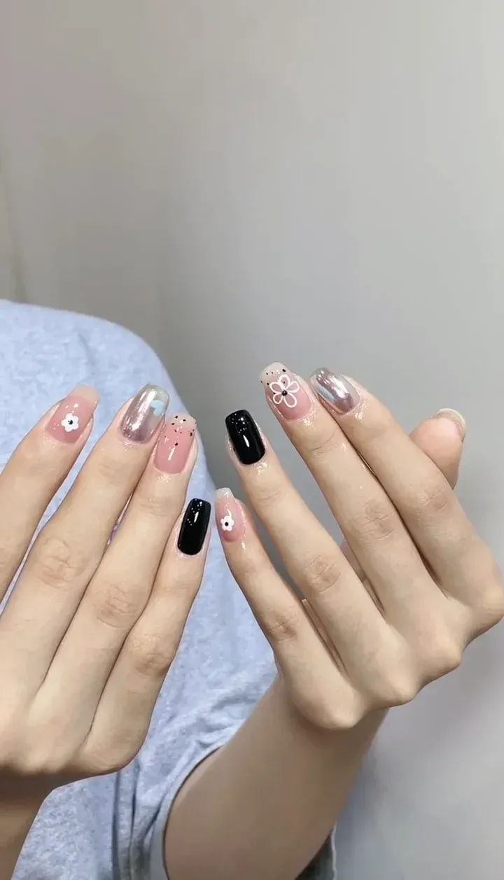 关于美甲视频下载的信息