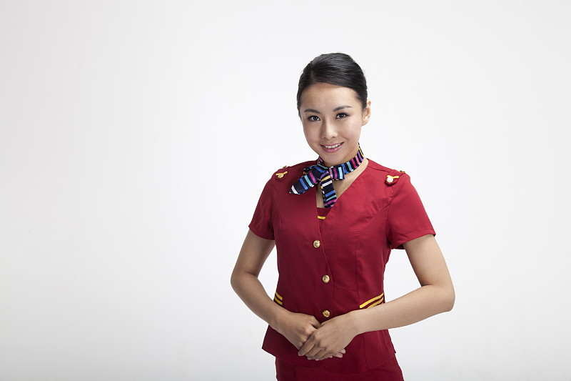 空姐秀场下载地址(空姐走秀时摆的造型)